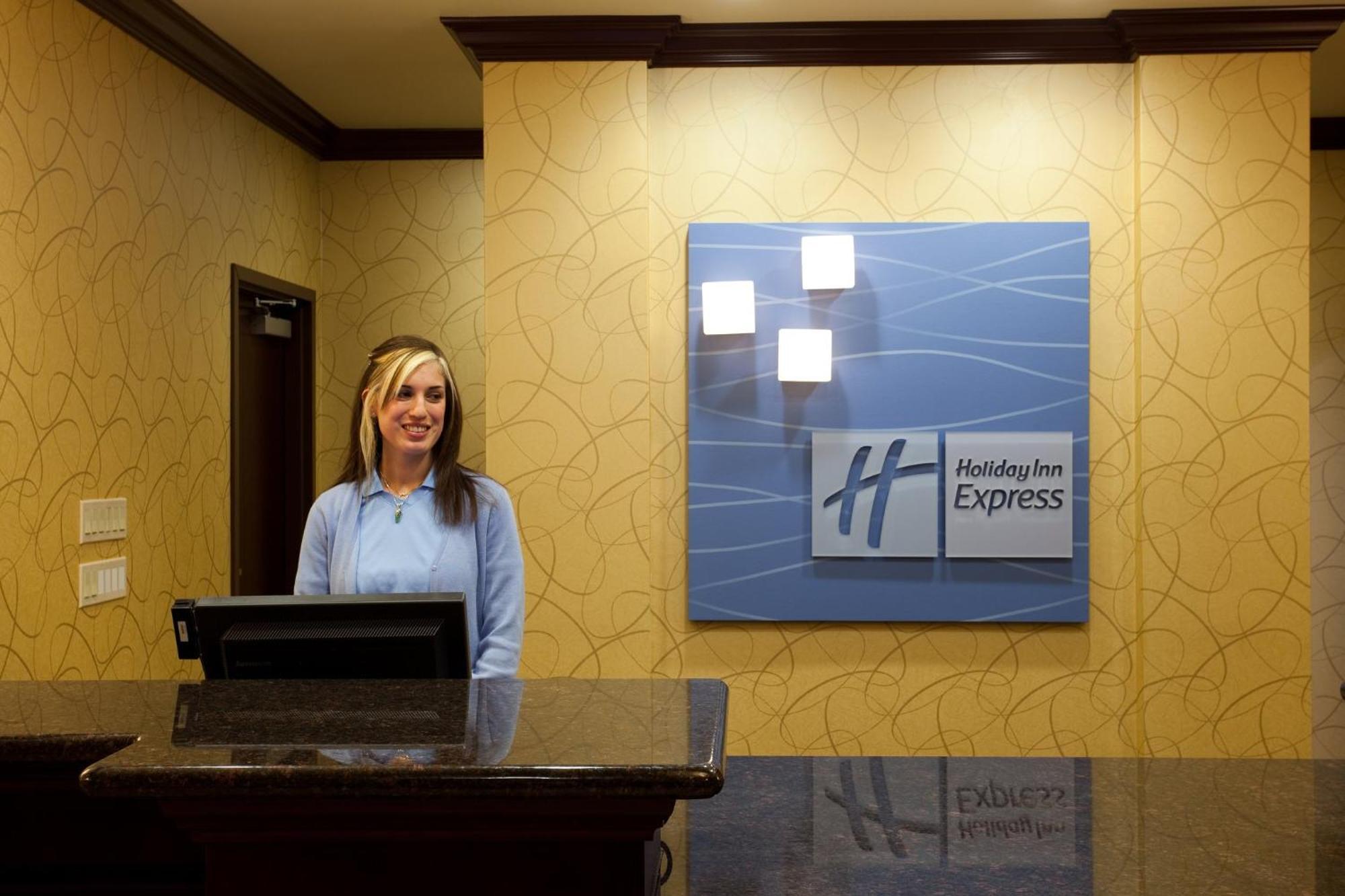 Holiday Inn Express & Suites Frazier Park By Ihg Lebec Exterior photo